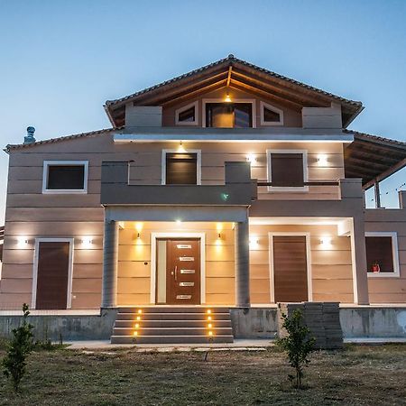 Villa Luna Kalamaki  Luaran gambar