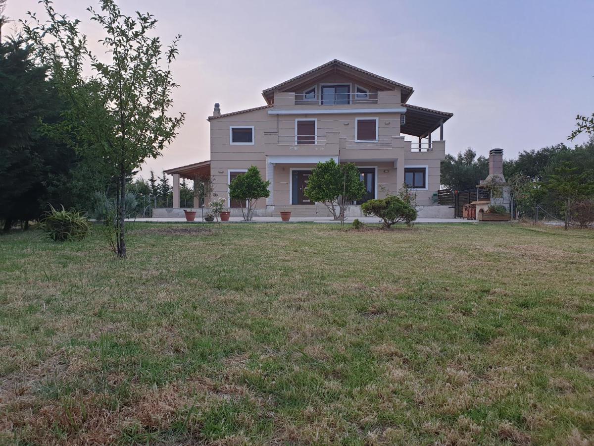 Villa Luna Kalamaki  Luaran gambar